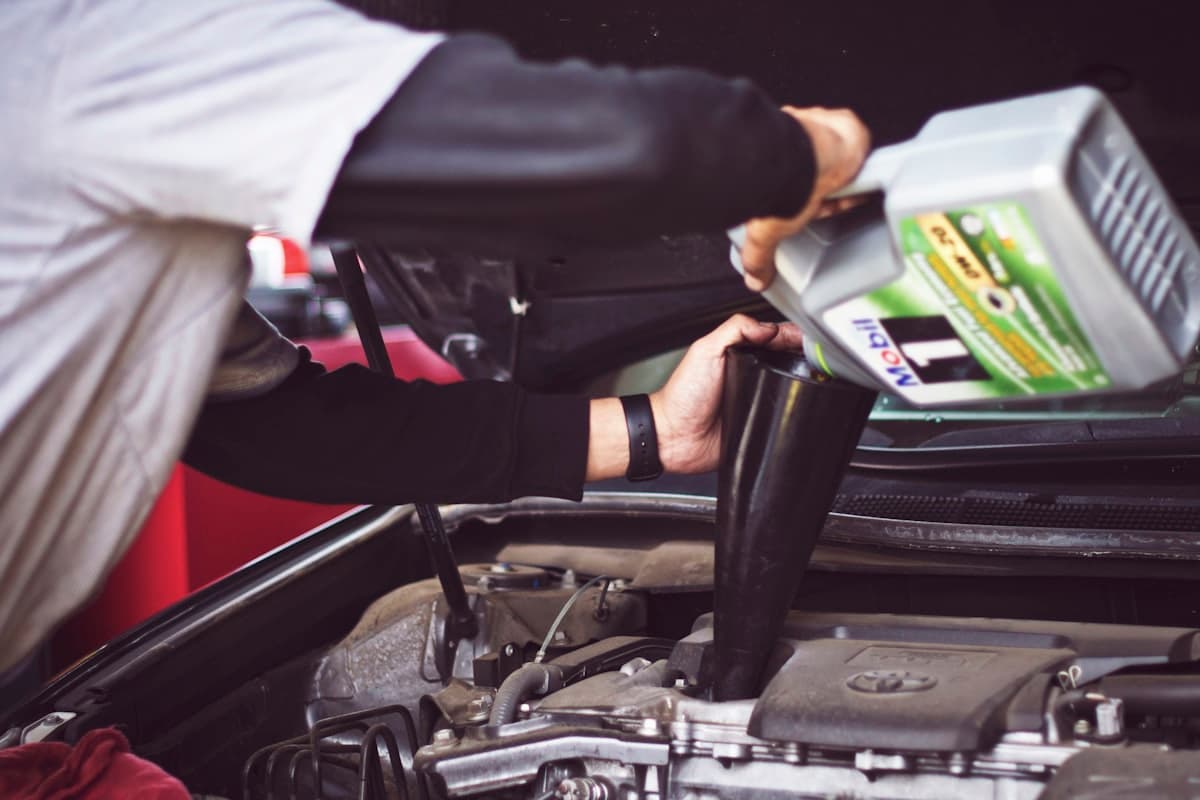 Oil Changes & Fluid Services